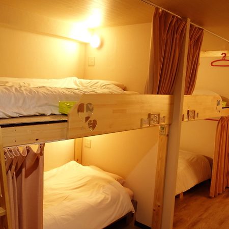Kens House Hotel Осака Екстериор снимка